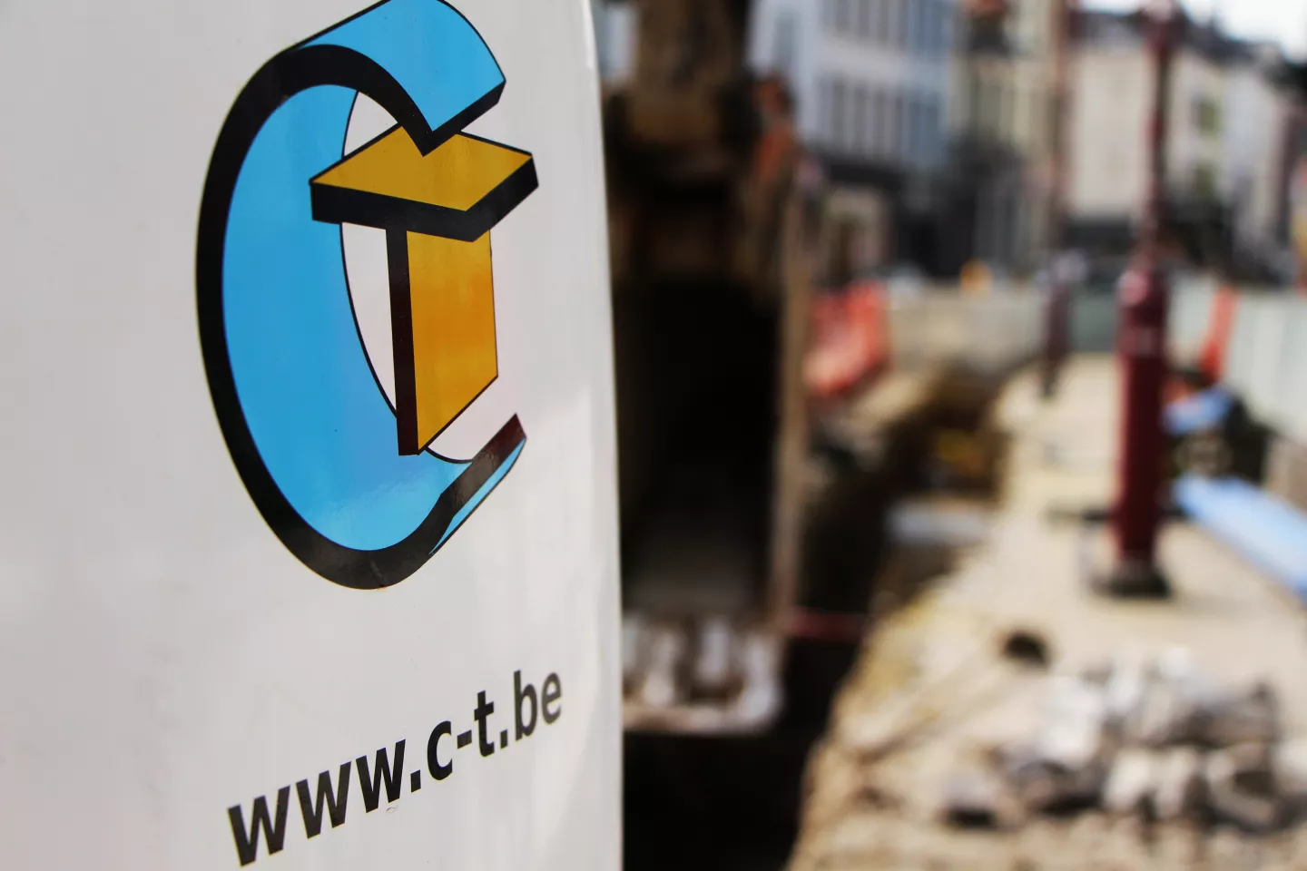 Logo de C&T