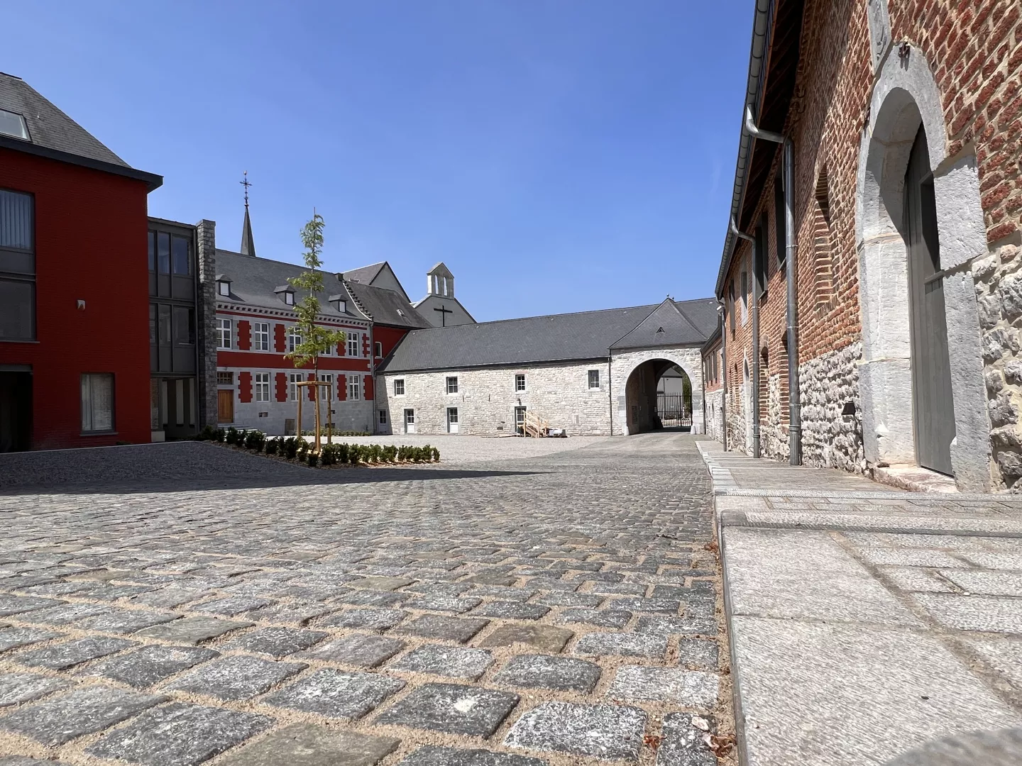 Signé Jean utilise de la pierre bleue belge dans le cadre de ses chantiers