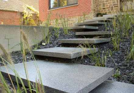 Réalisation d'un escalier flottant : Modernité et esthétisme