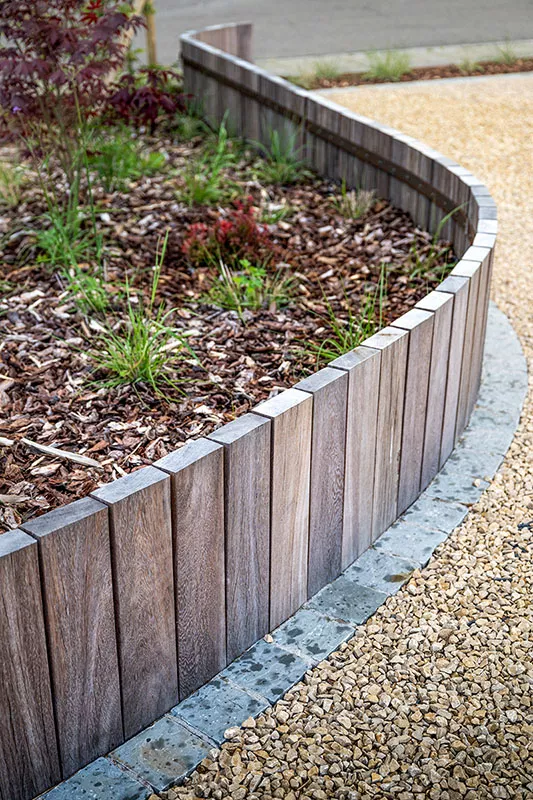 Bien choisir ses matériaux pour votre extérieur de prestige grâce à Signé Jean