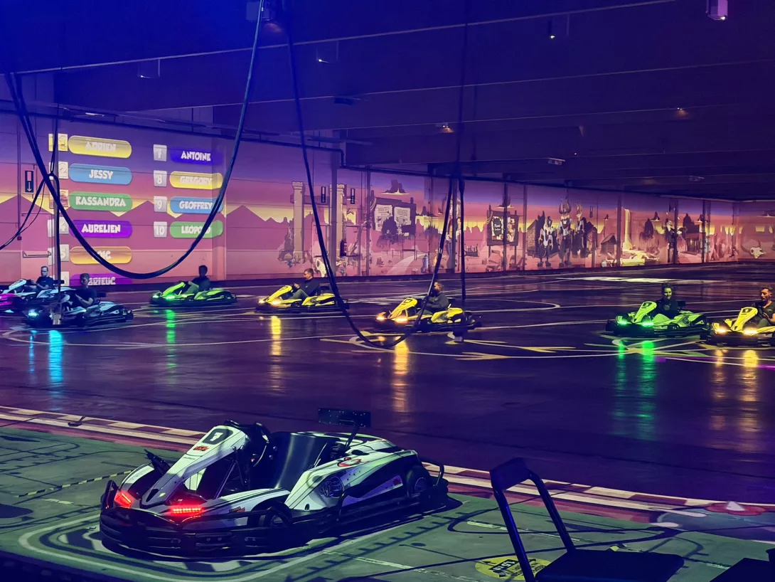 Signé Jean réalise son teambuilding au BattleKart à Mons 